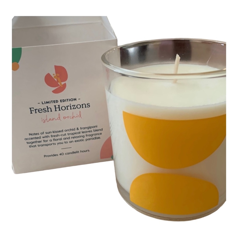 NEW Grove Co x Drew Barrymore Island Orchid Soy Wax Candle